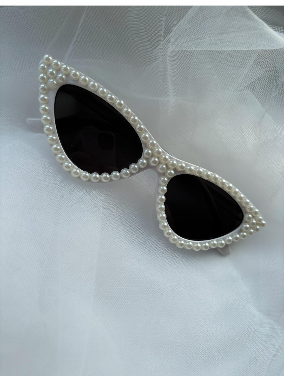 White Pearl Cat Eye Sunglasses