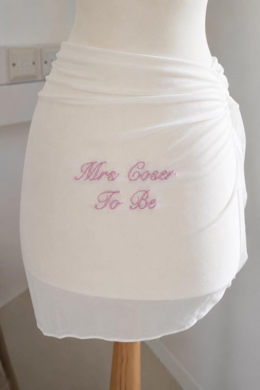 Embroidered Sarong | Bride to Be Sarong | Bride Beach Cover Up | Custom Sarong with Personalised Embroidery for Hen Party or Honeymoon